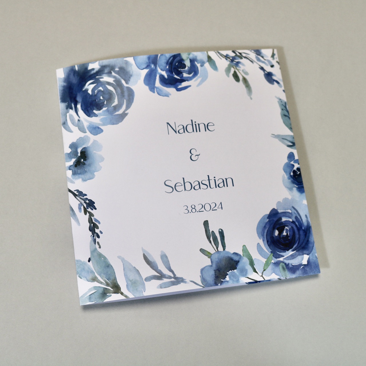 Klassische Doppelkarte Hochzeitseinladung Blau